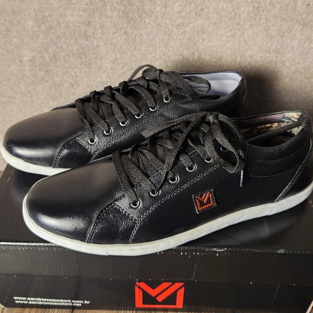 Sandro Moscoloni Hash Sneakers Mens 8.5 Black Leather Lace Up Low Top Shoes
